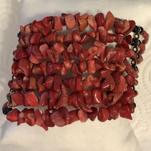 Red Coral Multi Strand bracelet - Picture 2 of 4